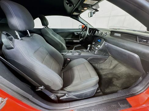 Used 2015 Ford Mustang Convertible w/ Equipment Group 051A image 33