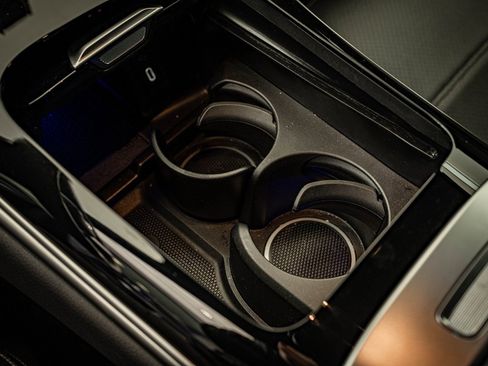 Certified 2025 Mercedes-Benz GLC 300 4MATIC image 34