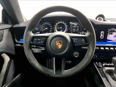 Used 2022 Porsche 911 GT3 image 18