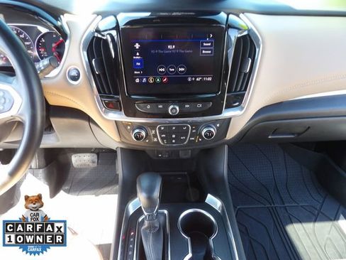 Used 2023 Chevrolet Traverse Premier w/ LPO, Floor Liner Package AWD/4WD image 20