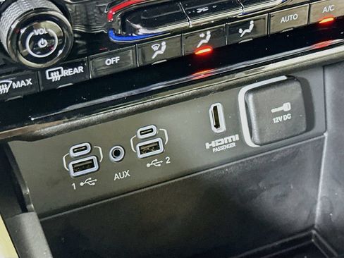 Used 2023 Jeep Grand Cherokee 4WD 4xe image 32