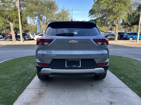 Used 2024 Chevrolet TrailBlazer LT w/ Convenience Package image 6