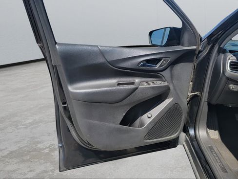 Used 2018 Chevrolet Equinox LT AWD/4WD image 9