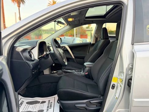 Used 2013 Toyota RAV4 XLE image 19