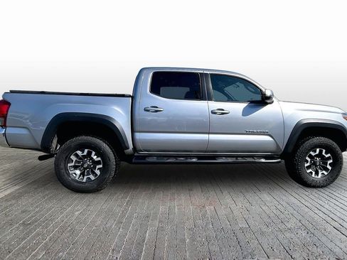 Used 2016 Toyota Tacoma TRD Off-Road w/ Towing Package image 8