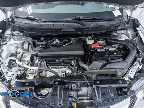 Used 2020 Nissan Rogue SV image 49