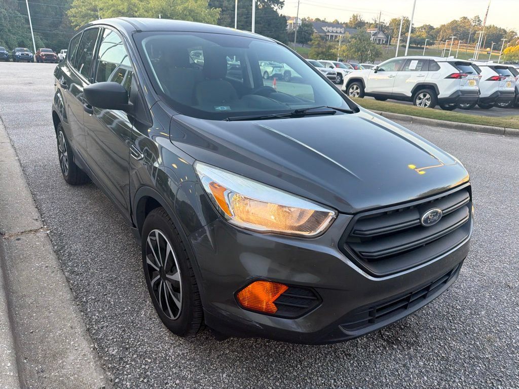 Used 2017 Ford Escape S FWD image 4