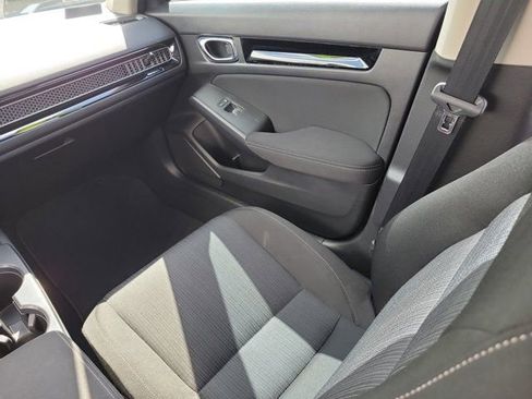 Certified 2022 Honda Civic EX image 4