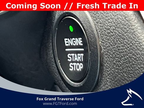 Certified 2022 Ford Escape SEL w/ SEL Stealth AWD Package image 30