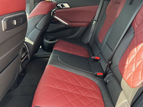 New 2026 BMW X6 xDrive40i w/ Climate Comfort Package image 15