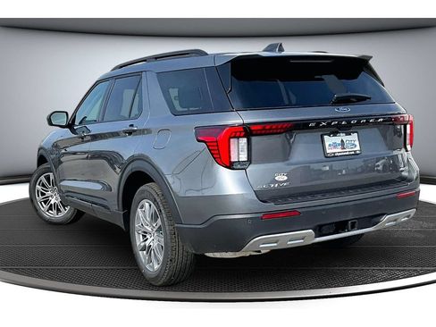 New 2026 Ford Explorer Active w/ Active Comfort Package AWD/4WD image 4