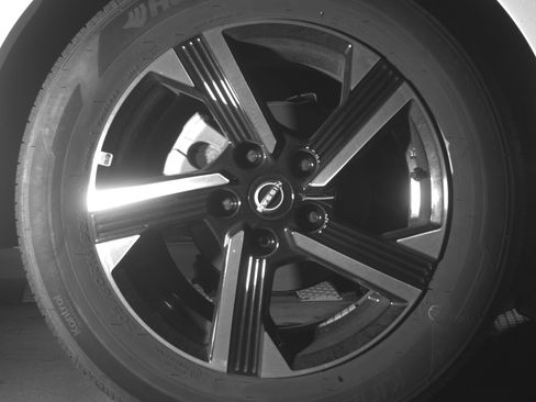 Used 2025 Nissan Sentra SV FWD image 15