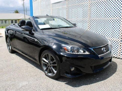 Used 2014 Lexus IS 250C image 4