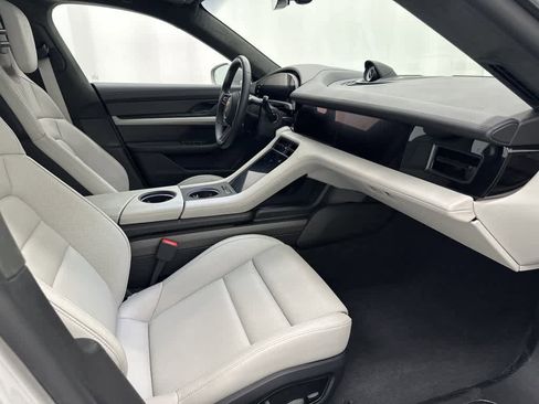 Used 2024 Porsche Taycan GTS image 15