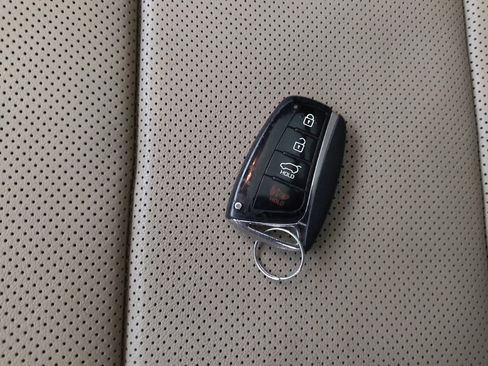 Used 2017 Hyundai Santa Fe Sport image 32