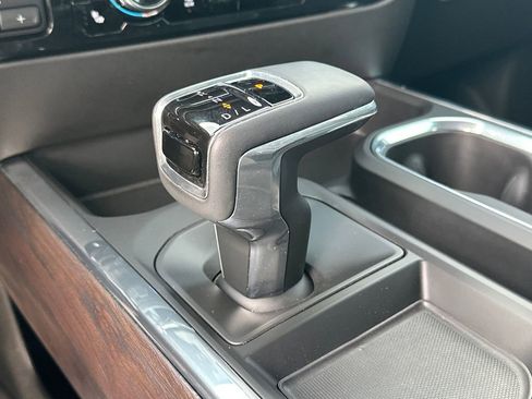 Used 2023 GMC Sierra 1500 SLT w/ SLT Premium Plus Package image 32