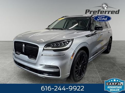 Used 2023 Lincoln Aviator Reserve w/ Jet Package AWD/4WD image 10