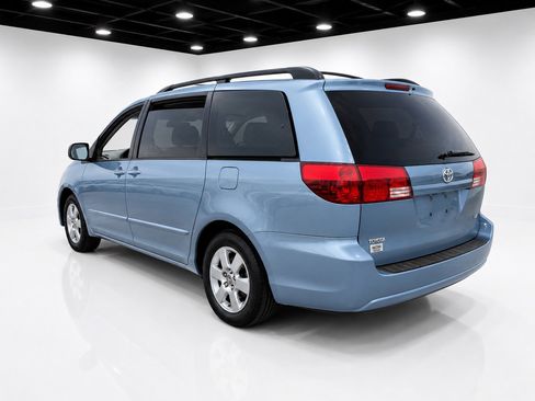 Used 2005 Toyota Sienna LE FWD image 3