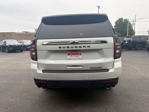 Used 2024 Chevrolet Suburban Premier w/ Premium Package AWD/4WD image 4