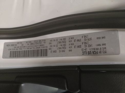 Used 2020 Jeep Grand Cherokee Laredo image 33