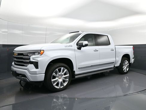 New 2026 Chevrolet Silverado 1500 High Country image 3