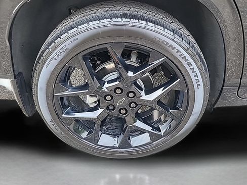Used 2025 Chevrolet Traverse RS w/ LPO, Floor Liner Package AWD/4WD image 9