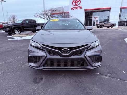 Certified 2023 Toyota Camry SE image 2