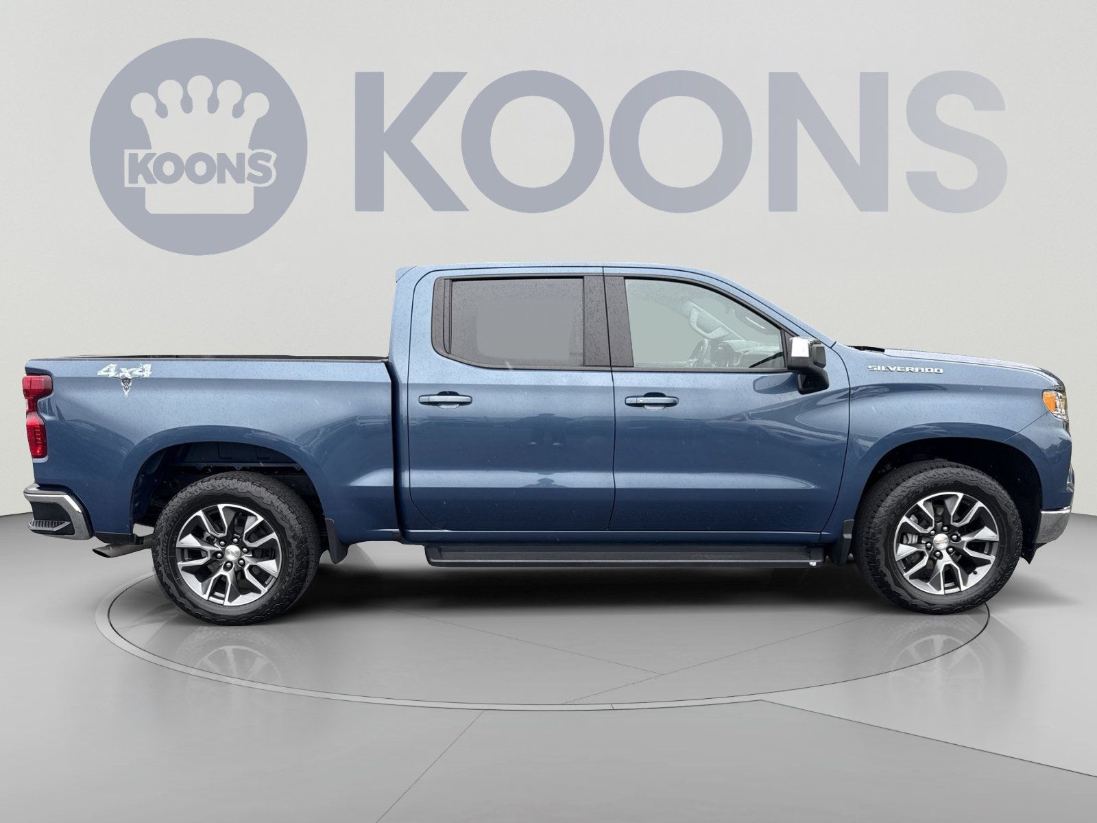 Used 2024 Chevrolet Silverado 1500 LT AWD/4WD image 12