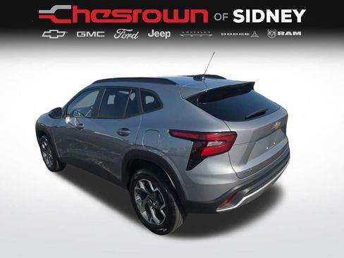 Used 2024 Chevrolet Trax LT w/ Driver Confidence Package FWD image 7