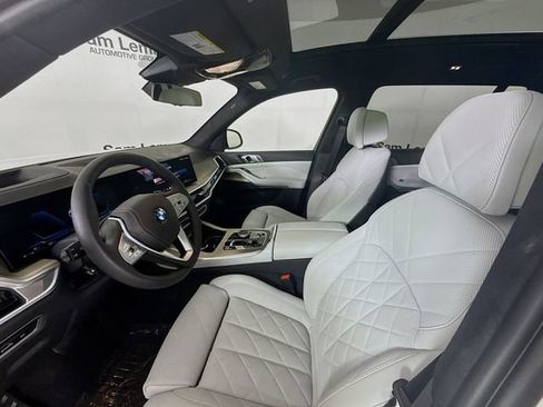 Used 2024 BMW X7 xDrive40i w/ Parking Assistance Package image 21