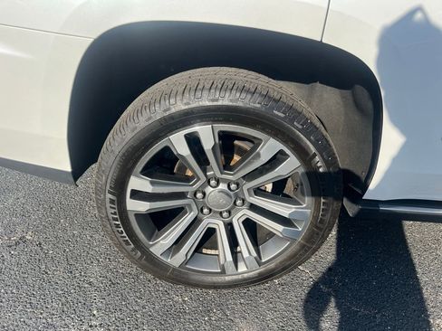 Used 2018 GMC Yukon Denali w/ Denali Ultimate Package AWD/4WD image 12