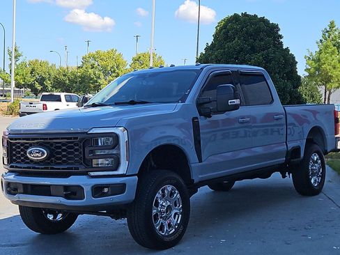 Used 2024 Ford F250 Lariat w/ Lariat Ultimate Package AWD/4WD image 3