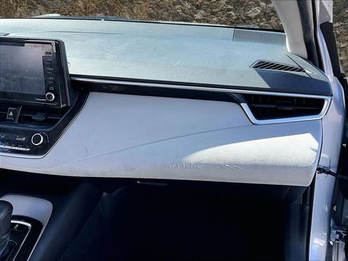 Used 2022 Toyota Corolla LE image 15