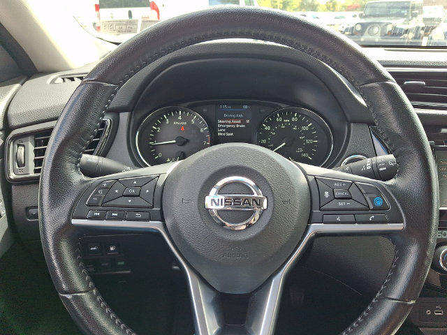 Used 2020 Nissan Rogue SV w/ Premium Package AWD/4WD image 19