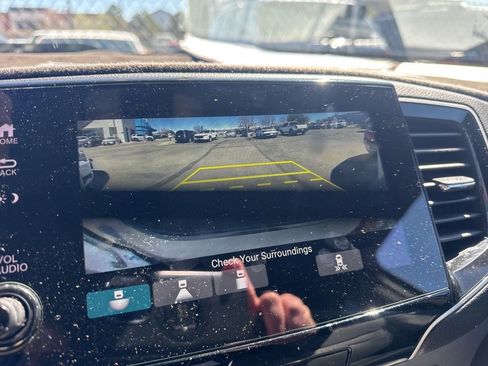 Used 2023 Honda Passport EX-L image 4