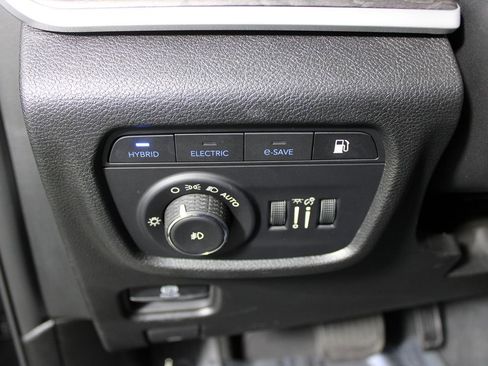 Used 2024 Jeep Grand Cherokee Limited 4xe image 14