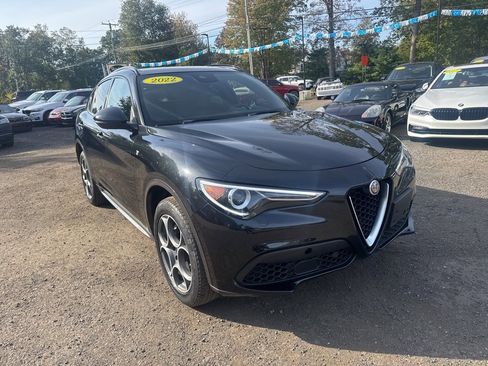 Used 2022 Alfa Romeo Stelvio Ti image 6