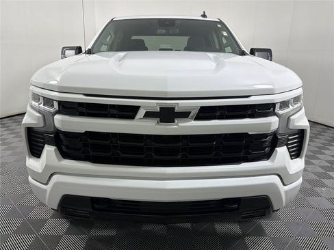 Used 2022 Chevrolet Silverado 1500 RST AWD/4WD image 2