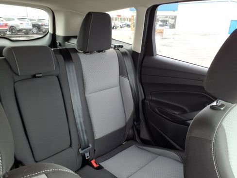 Used 2017 Ford Escape SE w/ SE Cold Weather Package image 15