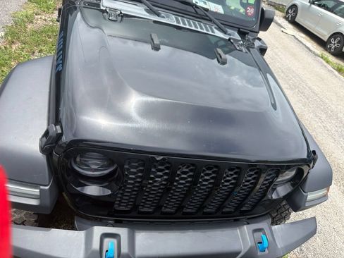 Used 2023 Jeep Wrangler Unlimited AWD/4WD image 4
