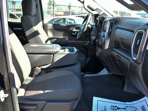 Used 2020 Chevrolet Silverado 1500 LT w/ Trailering Package image 40