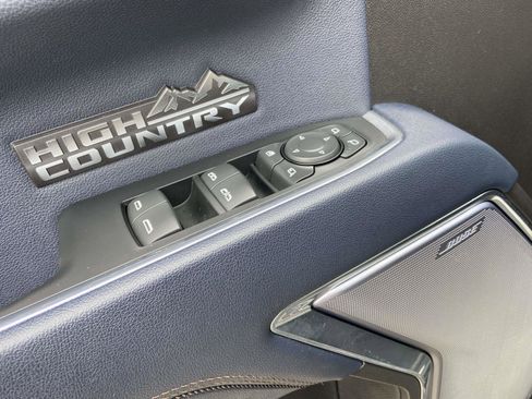 Used 2023 Chevrolet Silverado 1500 High Country w/ High Country Premium Package image 9