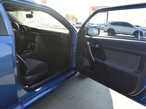 Used 2016 Scion tC image 27