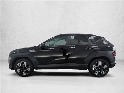 Certified 2024 Hyundai Kona SEL FWD image 9