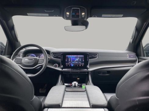 Used 2024 Jeep Wagoneer L Series II w/ Flexible Seating Group image 36