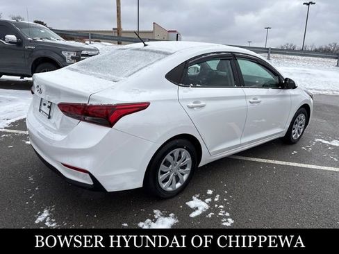 Used 2022 Hyundai Accent SE image 5