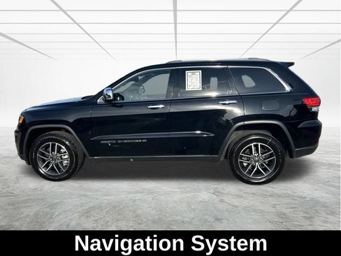 Used 2022 Jeep Grand Cherokee Limited w/ Tech Group AWD/4WD image 8
