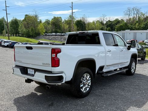 Certified 2024 Chevrolet Silverado 2500 High Country w/ Technology Package AWD/4WD image 6