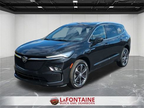 Used 2022 Buick Enclave Essence w/ Sport Touring Edition image 4