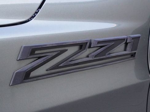 Used 2023 Chevrolet Tahoe Z71 w/ Luxury Package AWD/4WD image 39